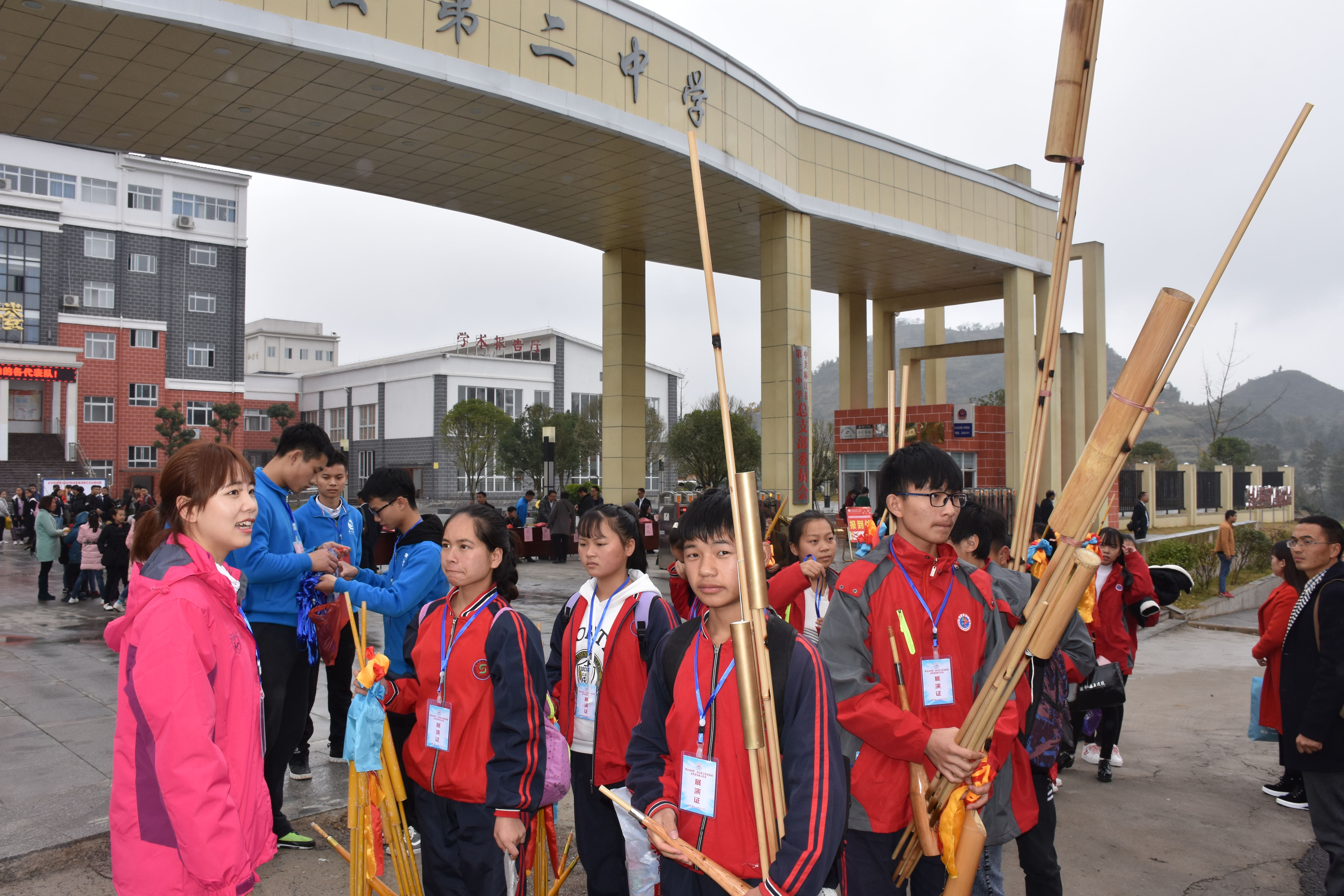 貴州師大研支團助力黔東南州民族文化進校園成果展演展